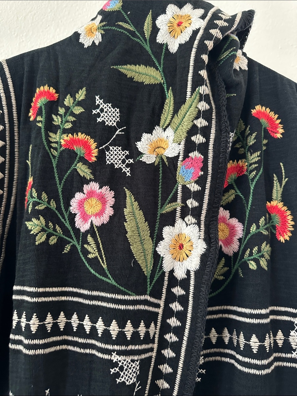 Johnny Was BIYA Black Cotton Embroidered Lilla Hoodie Duster Sweater sz Med NEW - Picture 8 of 14